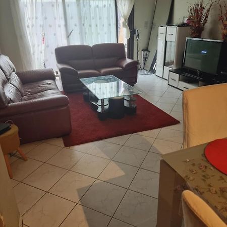 Maison De Vacances Halle  Kültér fotó